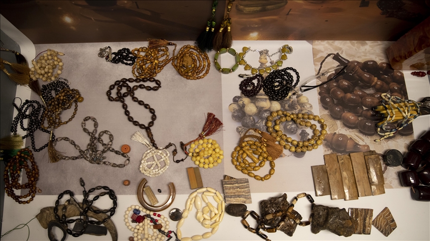 دروستکردنی تەسبیح بە رێگەی ئامێری تایبەتەوە