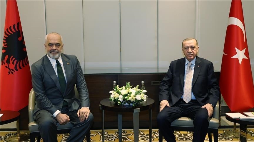 Türkiye: Erdogan rencontre le PM albanais à Istanbul