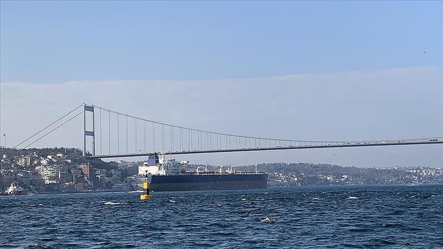 8 из 24 танкеров с сырой нефтью прошли через Босфор