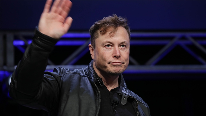 Elon Musk booed when he takes stage at Dave Chapelle comedy show