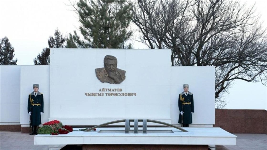 В Кыргызстане чтут память Чингиза Айтматова