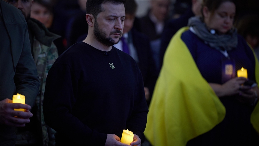 Ukraine’s president calls on Russia to begin withdrawing its forces at Christmas