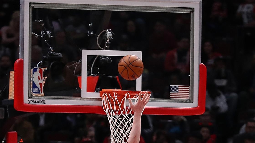 NBA'de Rockets, Alperen'in "double double" yaptığı maçı kazandı