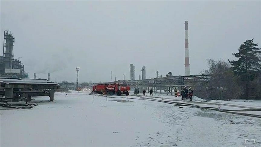 Russie: 2 morts et 5 blessés dans un incendie survenu dans une raffinerie de pétrole en Sibérie