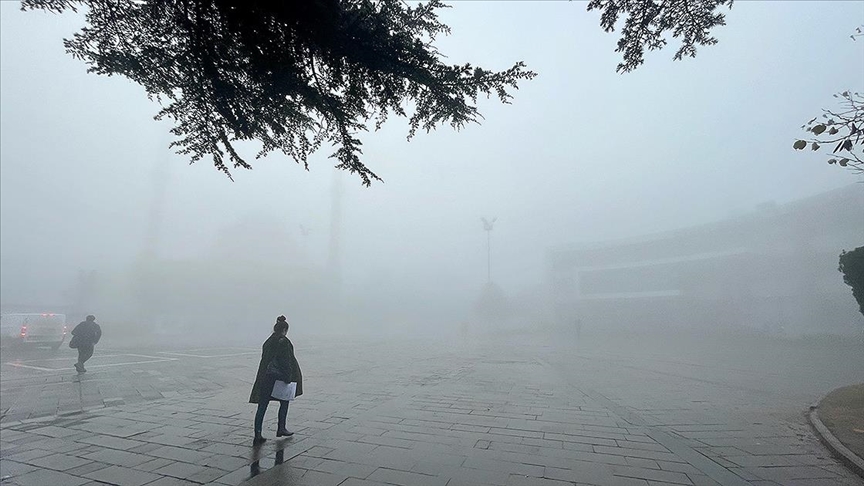 Bazı illerde yoğun sis yaşamı zorlaştırıyor
