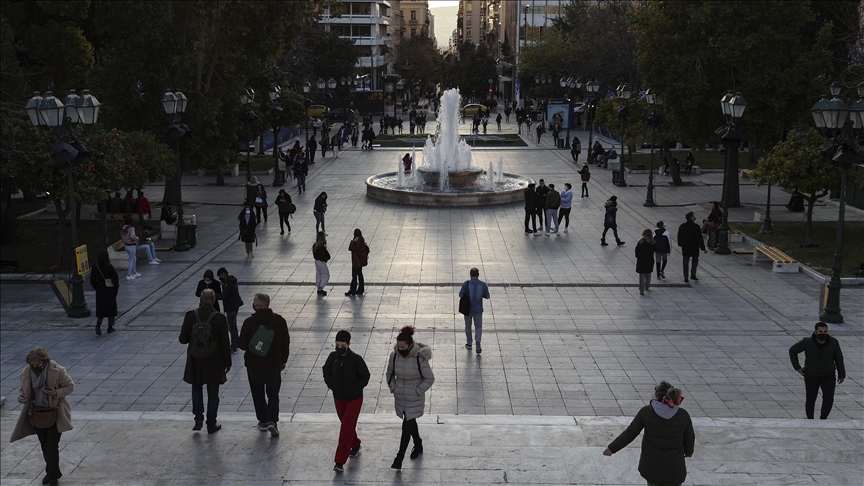 Support for sanctions against Russia weak among Greeks: Survey