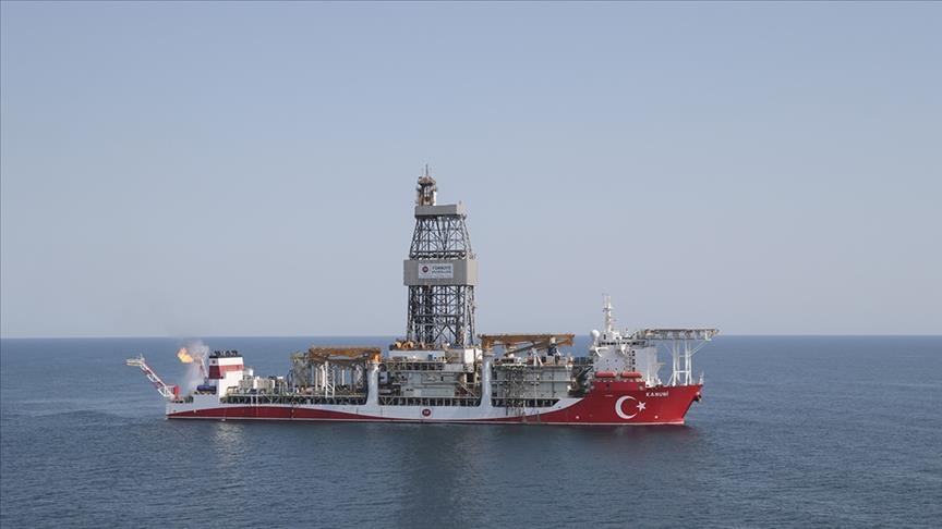 4 Turkish drill ships 'on duty at the same time'