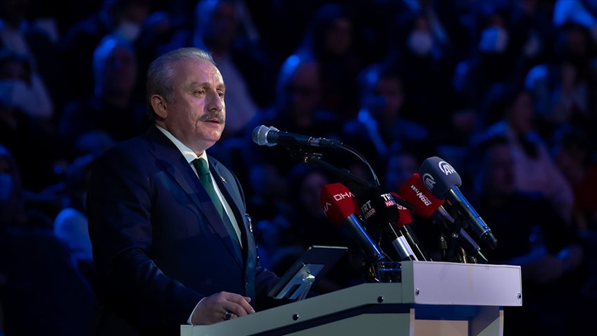 TBMM Başkanı Şentop: Örgütlü küresel kötülüğe karşı bütün platformlarda mücadele veriyoruz