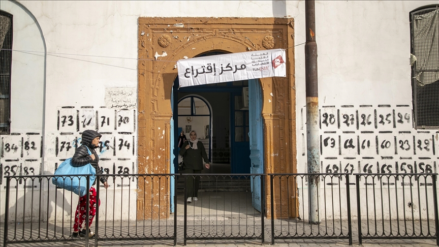 إغلاق مكاتب الاقتراع في الانتخابات البرلمانية التونسية المبكرة