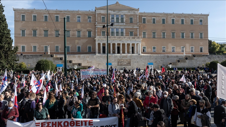 В Афинах протестуют против роста цен и дороговизны