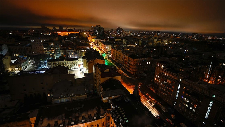Ukrayna Devlet Başkanı Zelenskiy: (Elektrik kesintileri) Kiev'de durum kötü