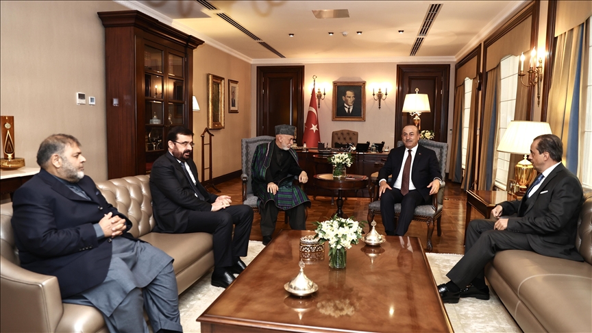 Bakan Çavuşoğlu, eski Afganistan Cumhurbaşkanı Karzai ile görüştü 