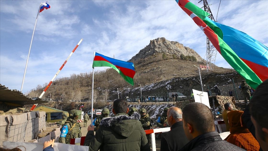 Акция азербайджанских активистов на Лачинской дороге продолжается восьмой день