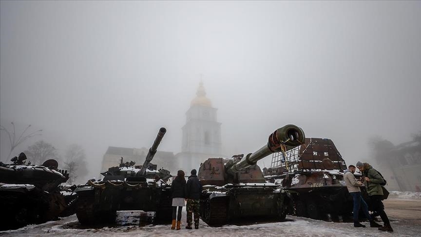 В центре Киева экспонируется подбитая техника российской армии