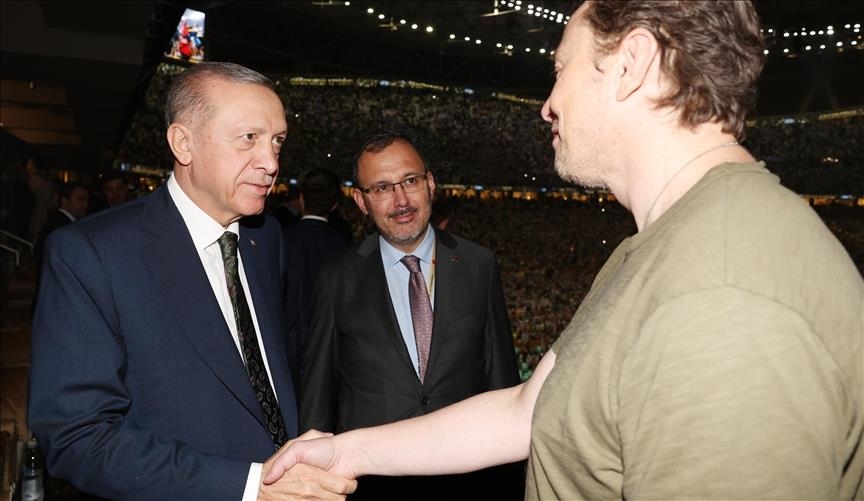 Эрдоган пообщался с Маском на полях ЧМ по футболу