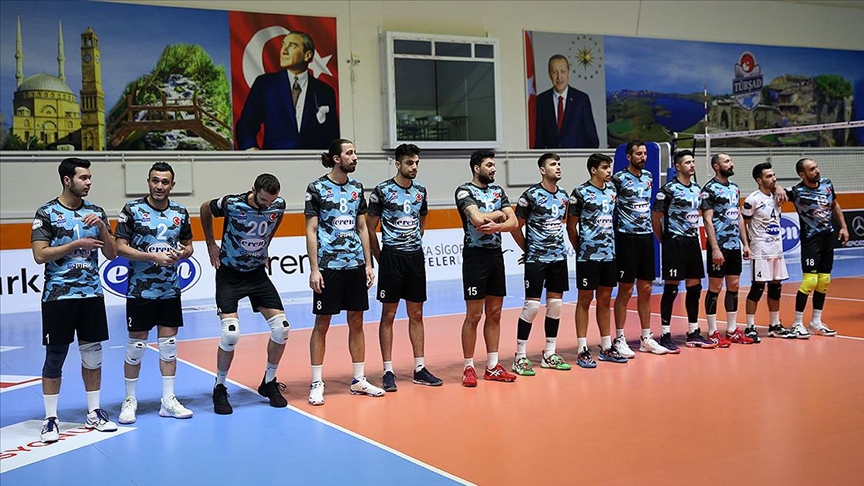 TÜRŞAD, şehit ve gazilerin ismi yazılı formayla sahaya çıkıyor