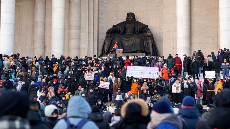 В Монголии 17-й день продолжаются протесты против коррупции