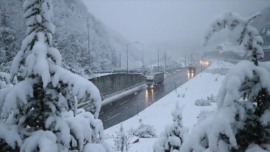 Bolu sıfırın altında 12,2 dereceyle Türkiye'nin en soğuk ili oldu