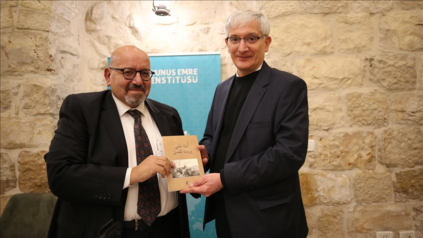 إشهار كتاب "أوليا جلبي ورحلة القدس" باللغة العربية