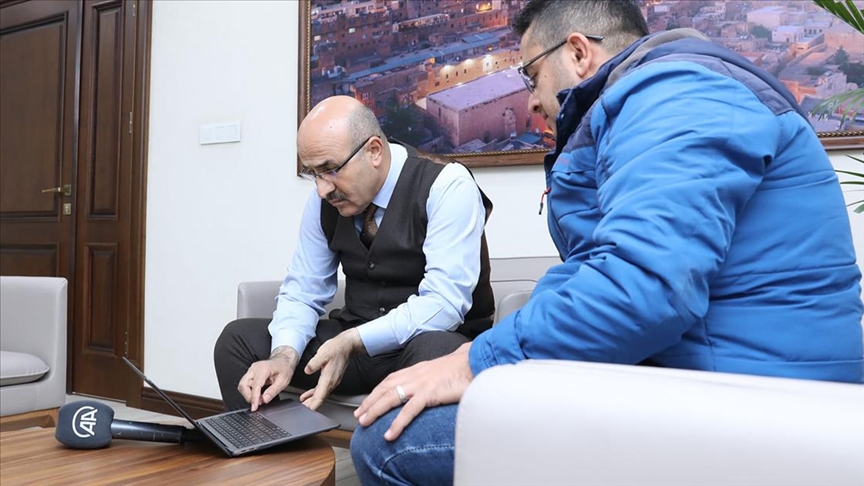 Mardin Valisi Demirtaş "Yılın Fotoğrafları" oylamasında tercihi "Ekmek teknesi" oldu