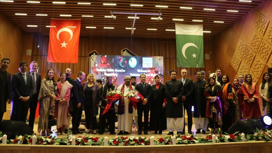 Türkiye, Pakistan celebrate diplomatic relations at cultural night in Turkish capital