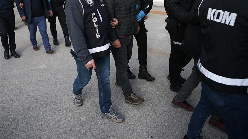تركيا: القبض على 13 شخصا حاولوا دخول البلاد بطرق غير قانونية