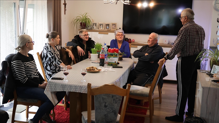 Anđa i Slavo Petrušić iz Kotor Varoši: Nema Božića bez naroda