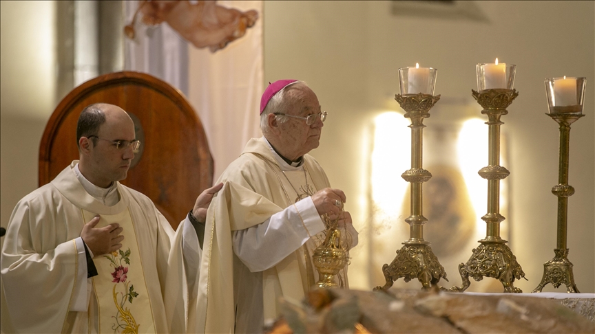 قداس في كاتدرائية تونس احتفالا بميلاد المسيح