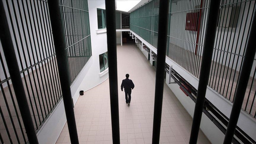 Itali, arratisen 7 persona nga burgu për të mitur