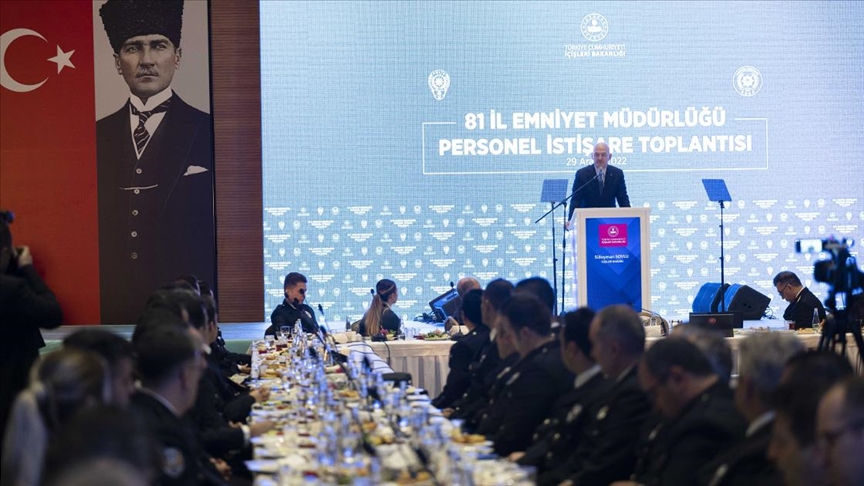 İçişleri Bakanı Süleyman Soylu: 4 bölge olarak belirlenen şark hizmeti yerini tekrar 2 bölgeye düşürüyoruz