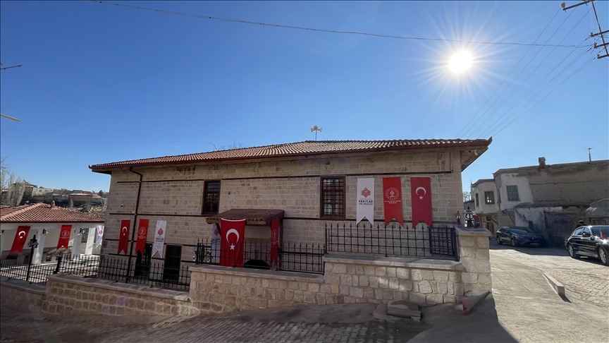 Niğde'de restorasyonu tamamlanan 612 yıllık cami ibadete açıldı