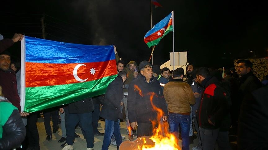 В Азербайджане продолжается акция экоактивистов на дороге Ханкенди-Лачин