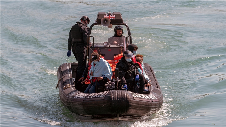 Boat carrying dozens of migrants makes first Channel crossing of 2023