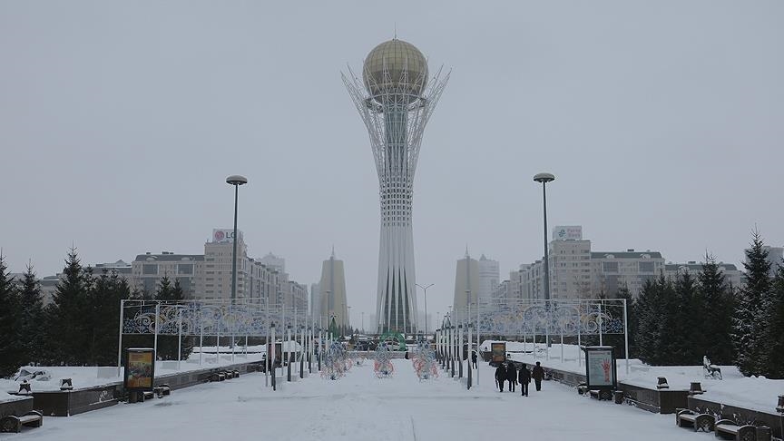  В Казахстане из-за бурана  закрыты 72 участка автодорог