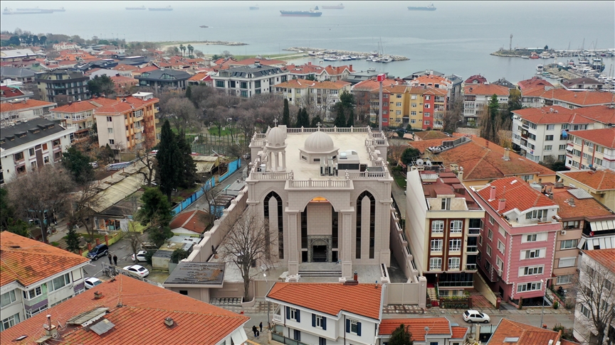 Cumhuriyet tarihinin ilk kilisesinde açılış için son eksikler gideriliyor