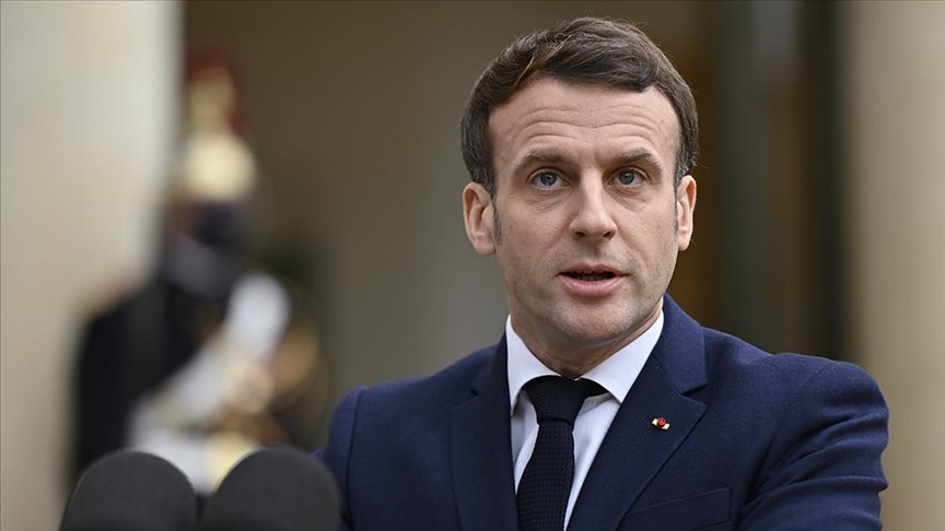 Macron asks energy suppliers to renegotiate excessive contracts for small businesses