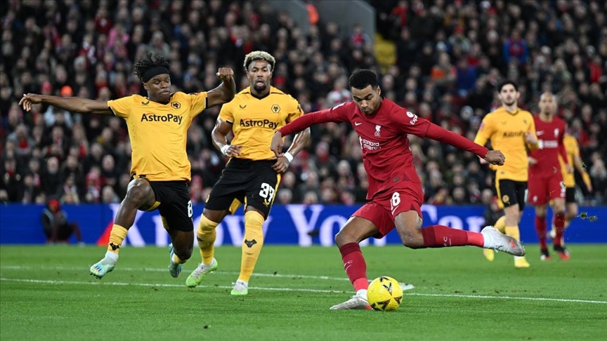 قدم.. وولفرهامبتون يفرض التعادل بمعقل ليفربول 