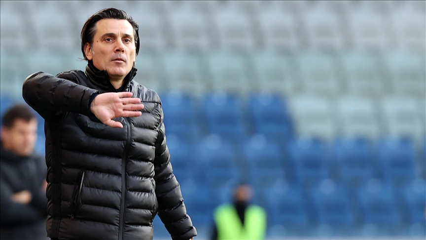 Adana Demirspor Teknik Direktörü Montella: Çok net pozisyonlar bulduğumuz bir maçı kaybetmeyi hak etmedik