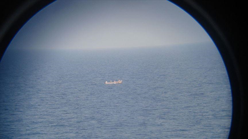 US Navy intercepts boat smuggling arms in Gulf of Oman