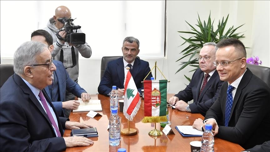 Le chef de la diplomatie hongroise appelle au rapatriement des réfugiés syriens du Liban