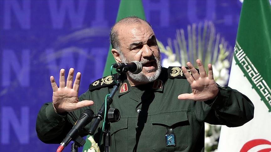 Un général iranien rappelle le sort de Salman Rushdie et menace les dirigeants de Charlie Hebdo