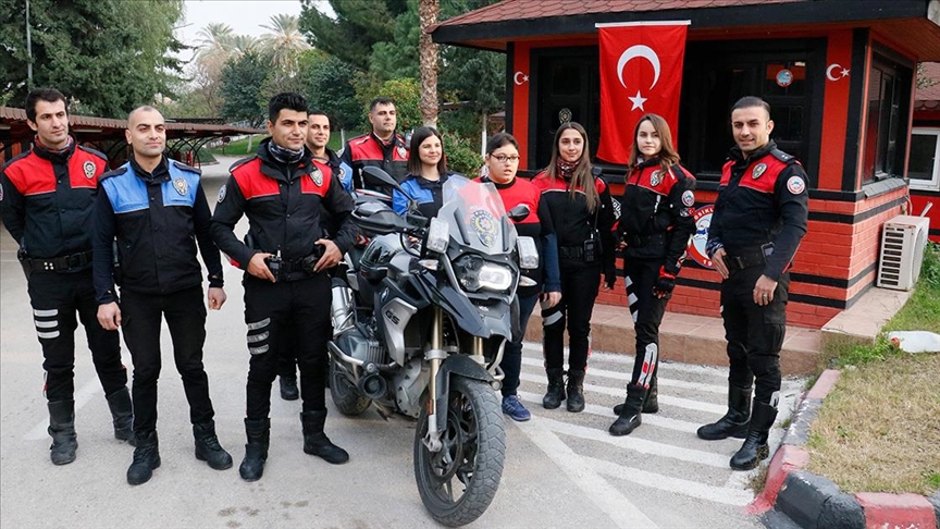 Adana'da otizmli gencin polislik hayali bir günlüğüne gerçek oldu