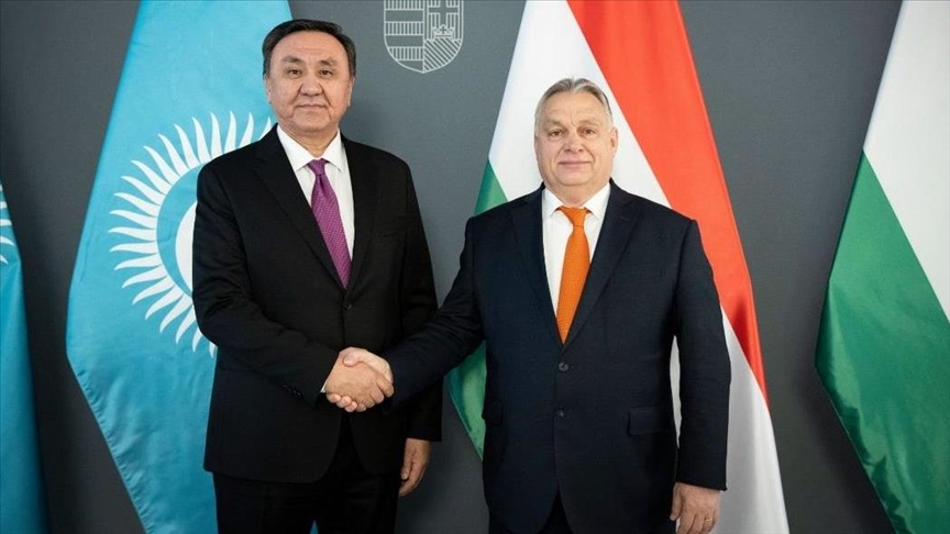 Macaristan Başbakanı Orban, TDT Genel Sekreteri Ömüraliyev'i kabul etti