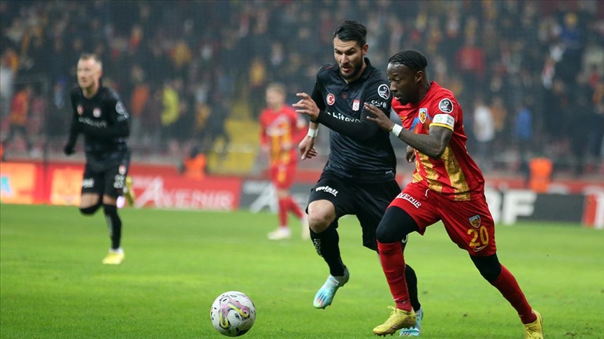 Yukatel Kayserispor Sahasında Kazandı