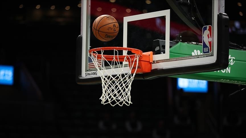 NBA'de Lillard'ın 50 sayısı Cavaliers'ı yenmeye yetmedi