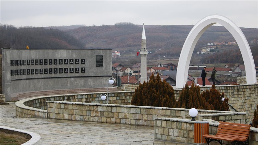 Kosovë, 24 vjet nga Masakra e Reçakut që tronditi botën dhe nxiti reagimin ndërkombëtar