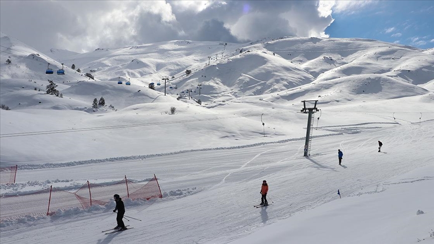 Denizli Kayak Merkezi'nde yeni sezon başladı
