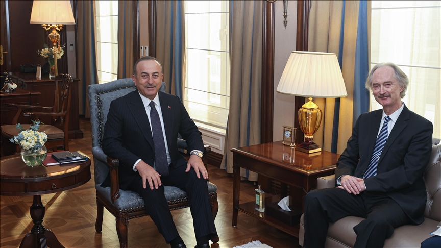 Dışişleri Bakanı Çavuşoğlu, BM Genel Sekreteri'nin Suriye Özel Temsilcisi'yle görüştü