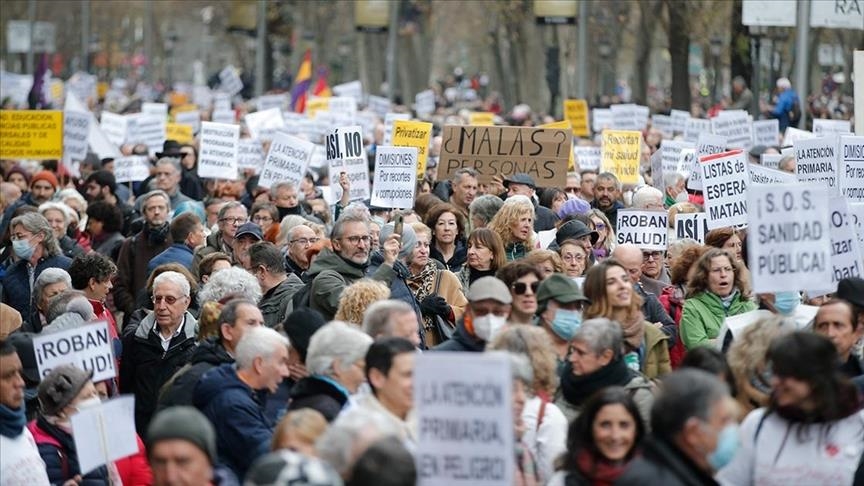Spanish health workers protest in Madrid over cutbacks to public healthcare services