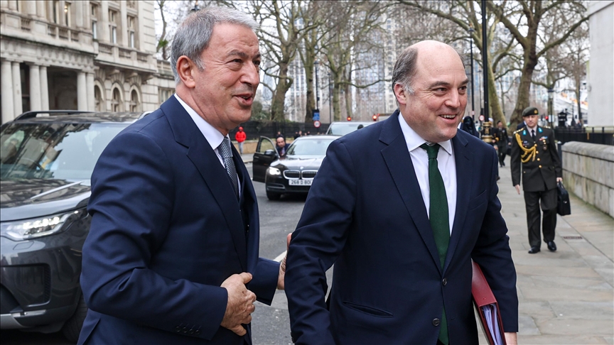 Анкара и Лондон обсудили оборонное сотрудничество 